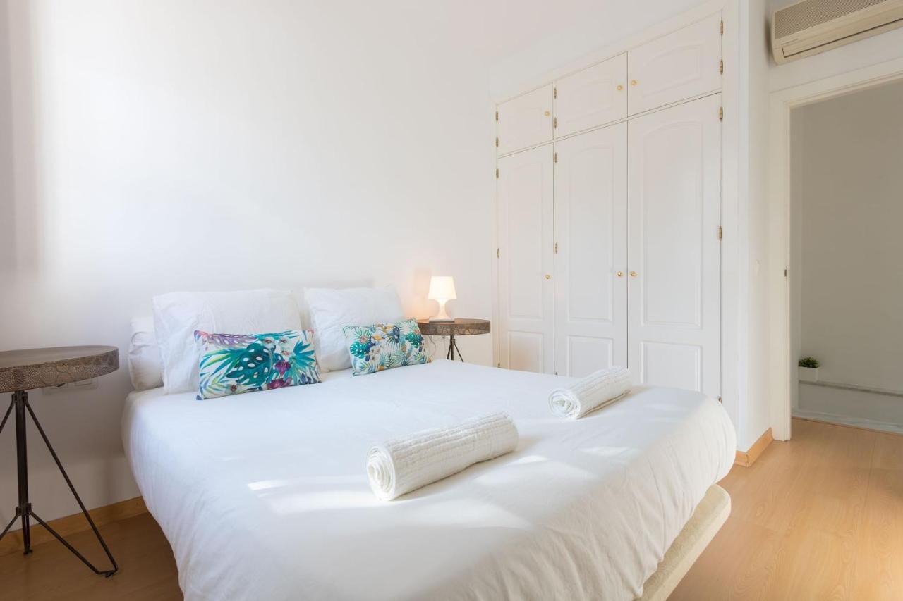 Abades Giralda Suite Sevilla Bagian luar foto