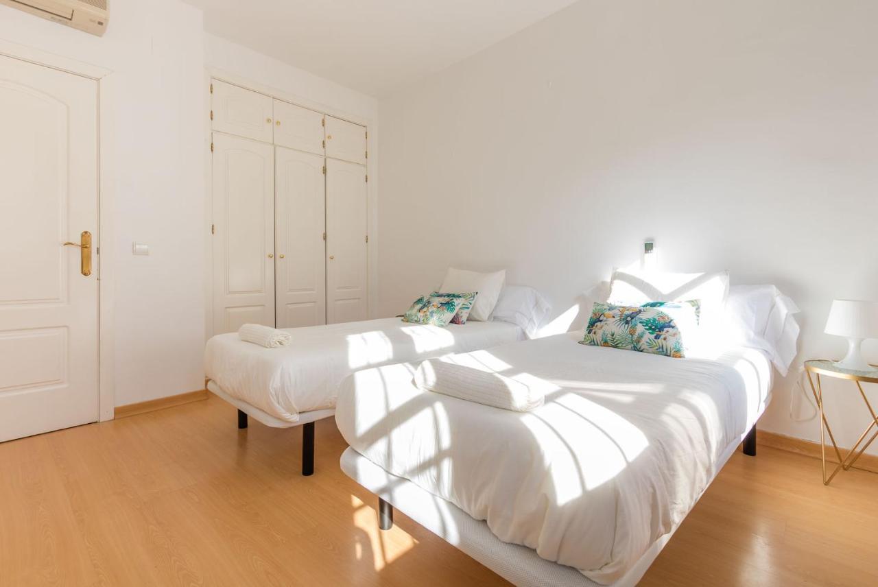 Abades Giralda Suite Sevilla Bagian luar foto
