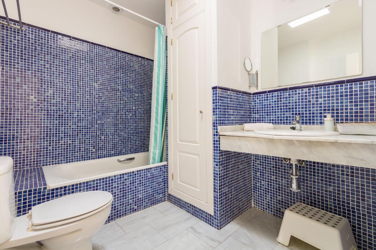 Abades Giralda Suite Sevilla Bagian luar foto